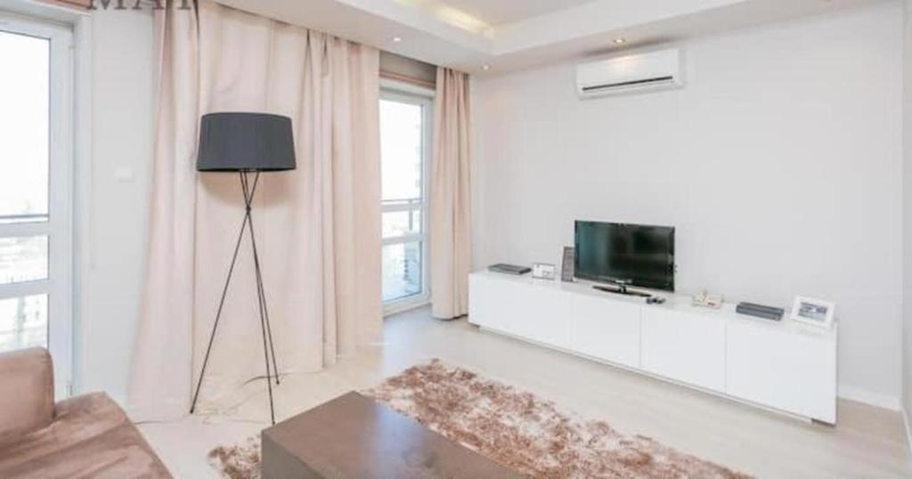 Platinum Tower - Center - Golden Apartament